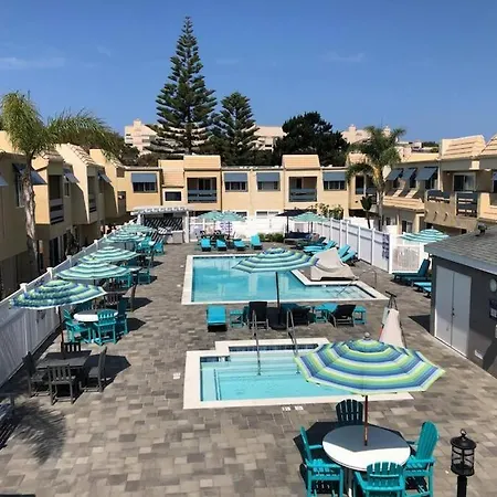 Sand Pebbles Resort - 1 Bedroom Condo In Great Location Right By The Beaches And Attractions